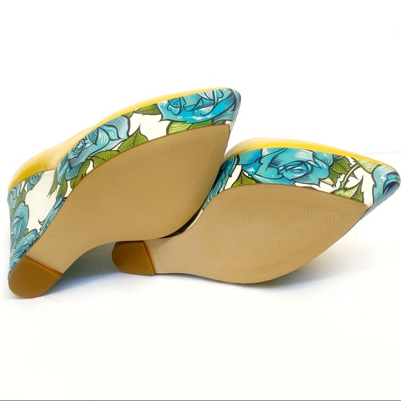 Taylor Says Bonafide yellow blue floral print open side pointed platform wedge - Picture 7 of 10